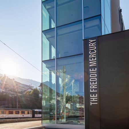 "The Freddie Mercury" Hotel Монтрьо Екстериор снимка